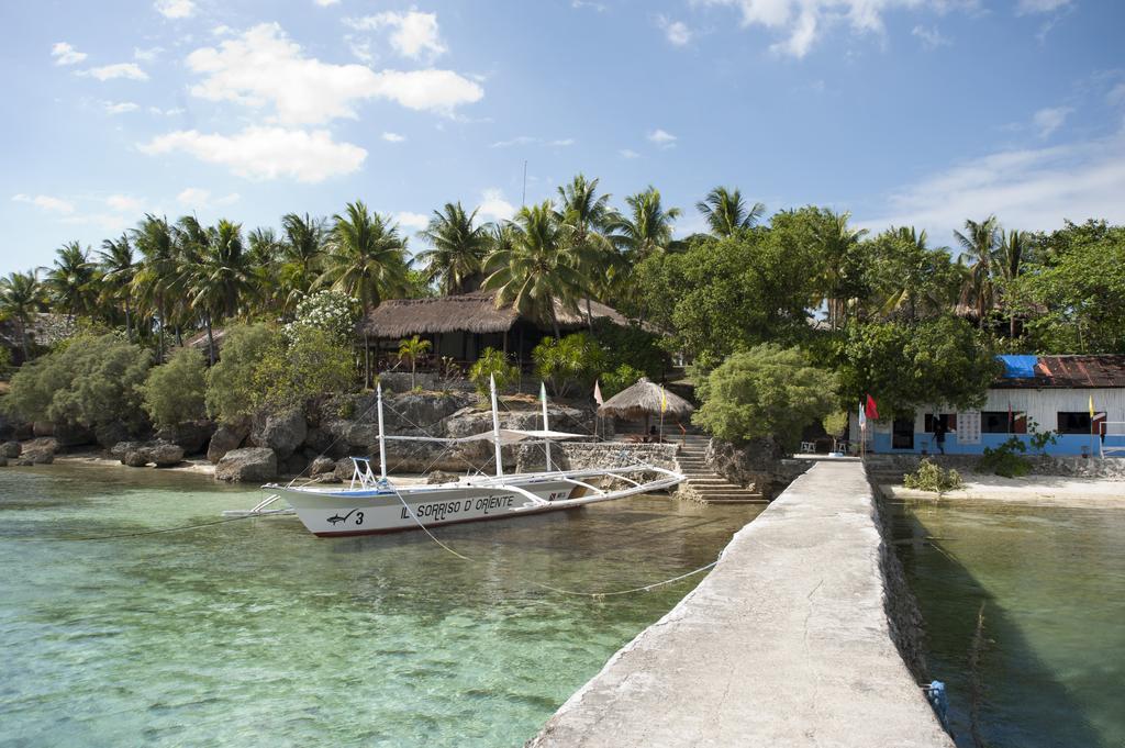 Sampaguita Resort Moalboal Bagian luar foto
