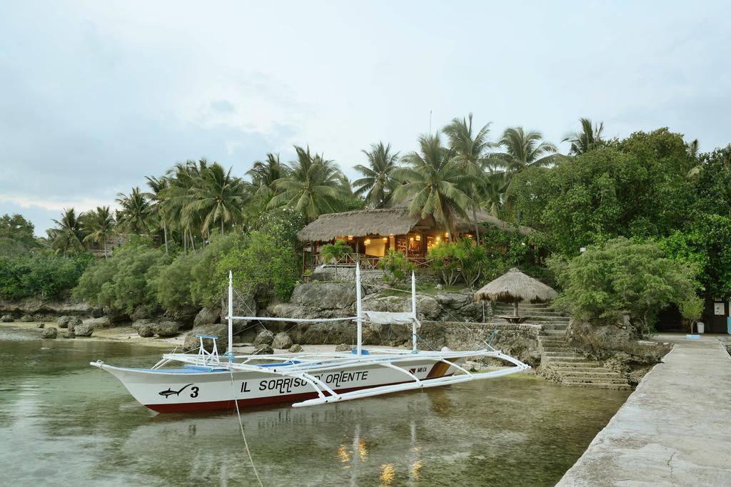 Sampaguita Resort Moalboal Bagian luar foto